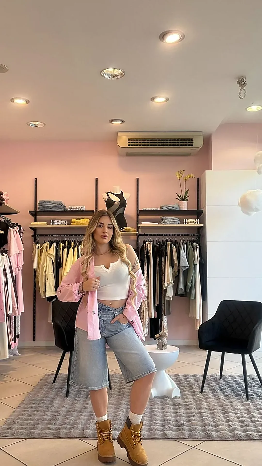 Le Divine — outfit rosa e denim